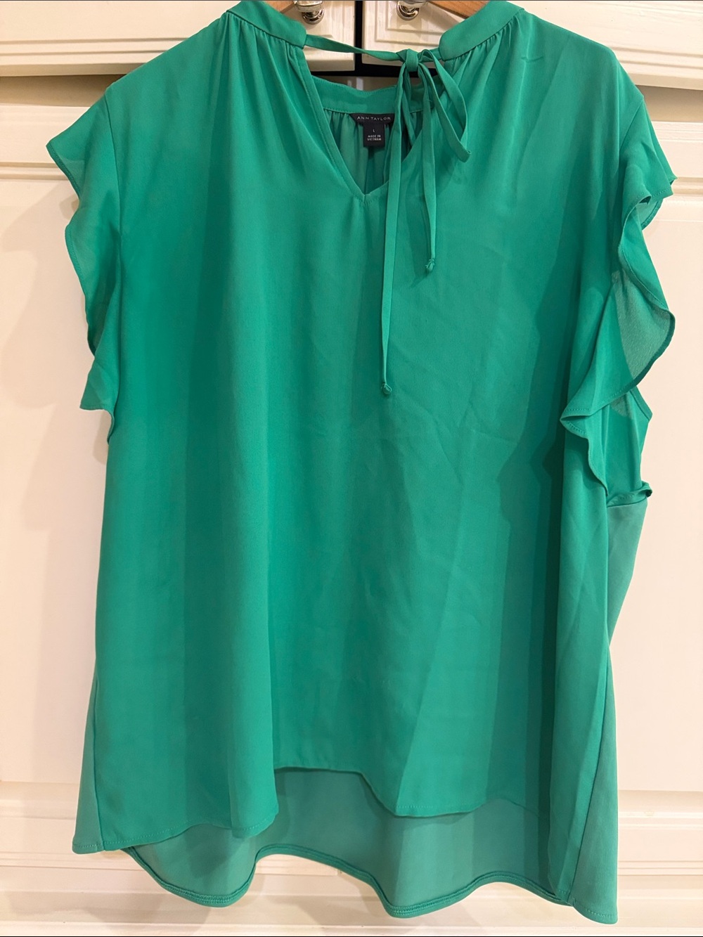 Ann Taylor Emerald Green Tie-Neck Flutter Sleeve Blouse